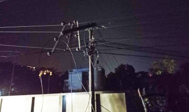 এখনো বিদ্যুৎবিহীন কক্সবাজার, মোবাইল নেটওয়ার্কে জটিলতা
