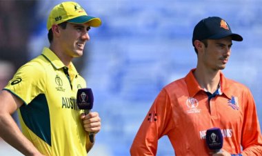 নেদারল্যান্ডসের বিপক্ষে টস জিতে ব্যাট করছে অস্ট্রেলিয়া