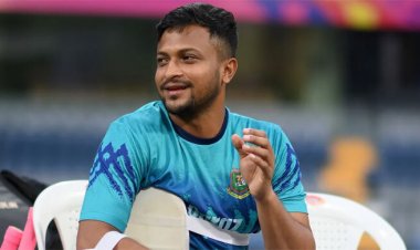 হঠাৎ দেশে ফিরলেন সাকিব, মিরপুরে করলেন অনুশীলন