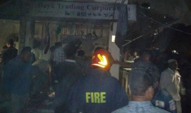 রাজধানীর গাউসুল আজম মার্কেটে আগুন