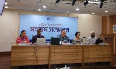 ডেঙ্গু সংকট: রাজনৈতিক গুরুত্ব পায়নি, দায় চাপানো হয়েছে জনগণের ওপর