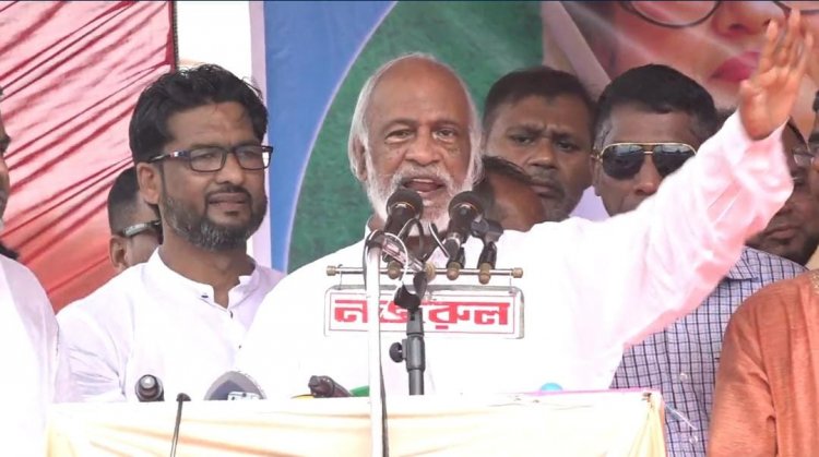 সরকারের পদত্যাগের ছাড়া জনগণ রাজপথ ছাড়বে না: ড.মঈন খান