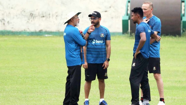 সবচেয়ে বড় কোচিং বহর নিয়ে বিশ্বকাপে বাংলাদেশ