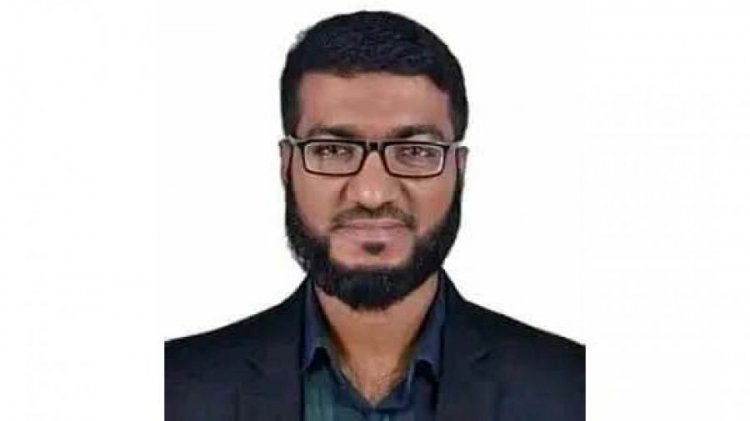 মোটরসাইকেলে ট্রাকচাপায় চিকিৎসক নিহত