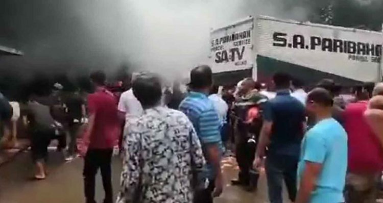 কাকরাইলে এসএ পরিবহন কার্যালয়ে আগুন