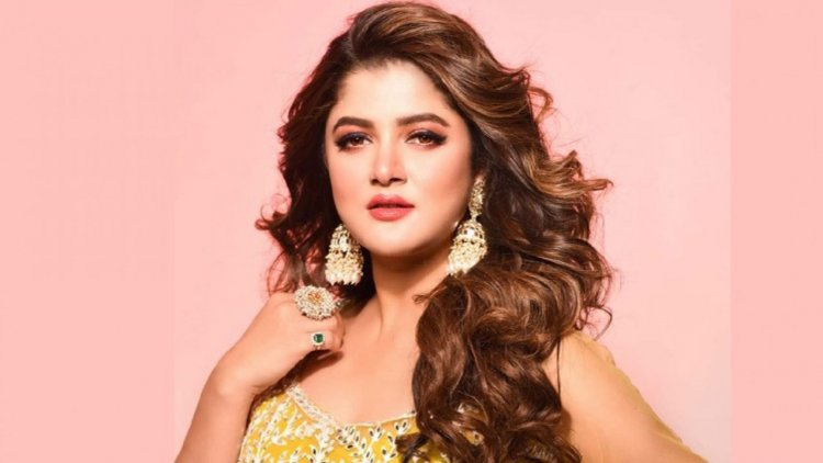 মধ্যরাতে মুম্বাইয়ে পার্টিতে মজলেন শ্রাবন্তী, ভাইরাল ভিডিও