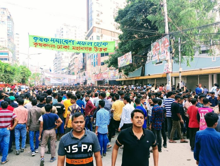 খালেদা জিয়ার সুচিকিৎসার দাবিতে নয়াপল্টনে বিএনপির সমাবেশ চলছে