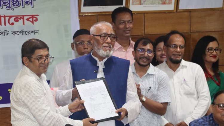তৃতীয় বারের মতো খুলনার মেয়র হলেন খালেক