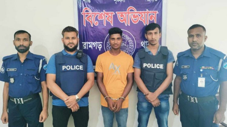 ৬ মাসের সাজা এড়াতে পলাতক ৭ বছর, অবশেষে গ্রেফতার