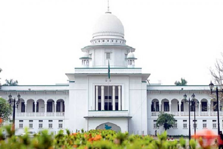 ‘প্রধানমন্ত্রীর পদত্যাগ না করার’ নির্দেশনা চেয়ে রিট