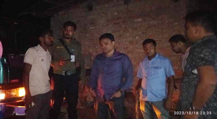 কৃষি জমির মাটি কাটায় ২ যুবকের কারাদণ্ড