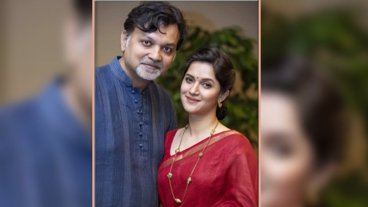 মেয়ের হাত ধরে সৃজিত, ছবি তুললেন মিথিলা, কী বললেন পরিচালক?