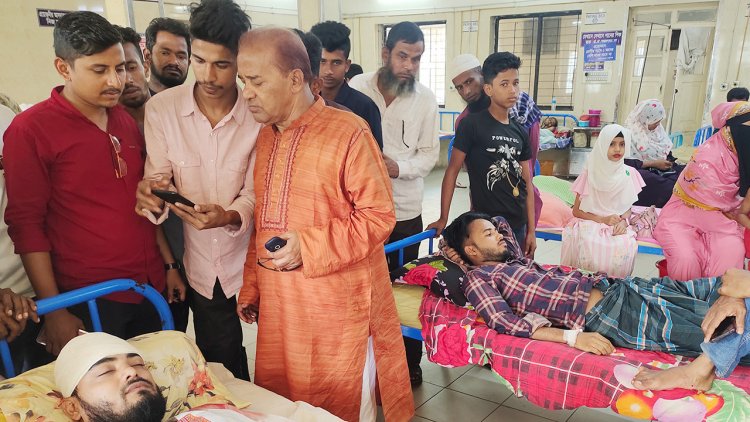 শান্তি সমাবেশে পৌর শ্রমিক লীগের সাধারণ সম্পাদককে কুপিয়ে জখম