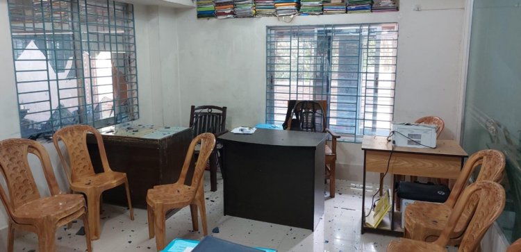 ঝালকাঠিতে বিএনপির সদস্য সচিবের চেম্বার ভাঙচুর, ১৮ নেতাকর্মী আটক