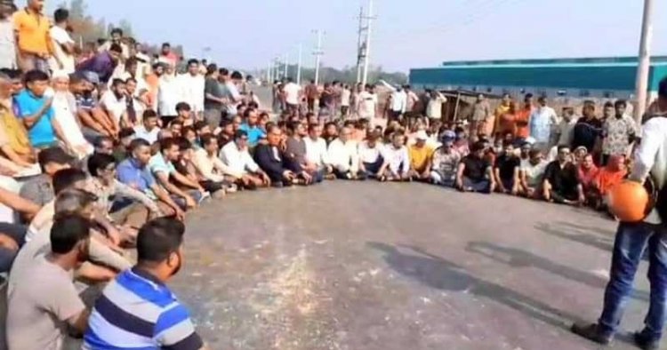 বগুড়ায় অবরোধ চলছে