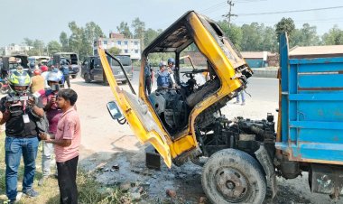বগুড়ায় অবরোধে যানবাহন ভাঙচুর-আগুন