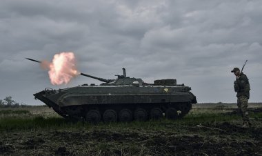 এনবিসির প্রতিবেদন যুদ্ধের ময়দানে ব্যর্থ ইউক্রেন, শান্তি চুক্তি নিয়ে ভাবছে পশ্চিমারা