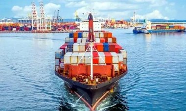 এক মাসে ব্যাপক রপ্তানি আয় কমা অস্বাভাবিক