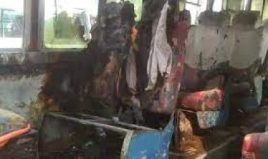 নোয়াখালীতে ২ বাসে আগুন, গ্রেফতার ৭