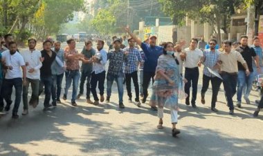 অবরোধের সমর্থনে গুলশানে ছাত্রদলের বিক্ষোভ মিছিল