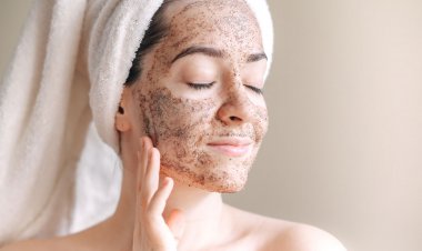 ত্বক ভালো রাখতে ঘরোয়া স্ক্রাব