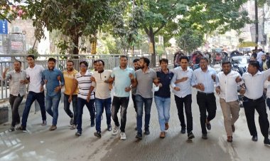 মিরপুরে অবরোধের সমর্থনে ছাত্রদলের বিক্ষোভ মিছি