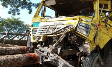 ঢাকা-চট্টগ্রাম মহাসড়কে দুর্ঘটনায় ২ জনের মৃত্যু