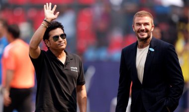 সেমিফাইনাল দেখতে গ্যালারিতে বেকহ্যাম, খেললেন ক্রিকেটও