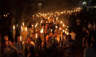 ফুলবাড়িয়ায় অবৈধ তফসিলের প্রতিবাদে মশাল মিছিল 