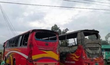 চট্টগ্রামে দাঁড়িয়ে থাকা ৩ বাসে আগুন