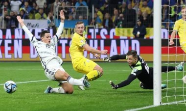 ইউক্রেনের সঙ্গে ড্র করে ইউরোর মূল পর্বে ইতালি