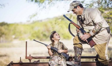 যুক্তরাষ্ট্রের অর্ধেকেরও বেশি মানুষ বন্দুকের মালিক : জরিপ