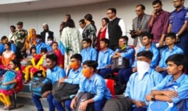 ভারতে পাচারের শিকার ৪২ নারী-শিশু দেশে ফিরল