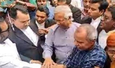 যুক্তি তুলে ধরতে শ্রম আদালতে ড. ইউনূস