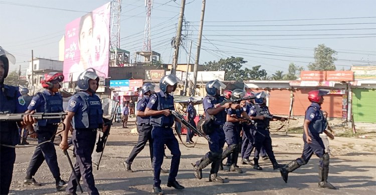 বগুড়ায় বিএনপির মিছিলে টিয়ারশেল নিক্ষেপ, ছত্রভঙ্গ নেতাকর্মীরা