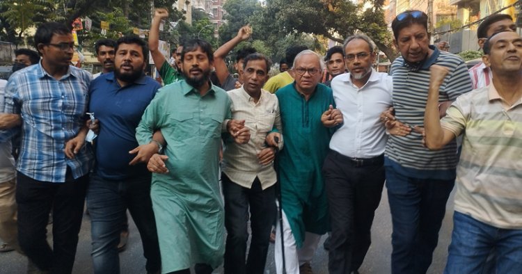 রিজভীর নেতৃত্বে অবরোধের দ্বিতীয় দিনে বিক্ষোভ
