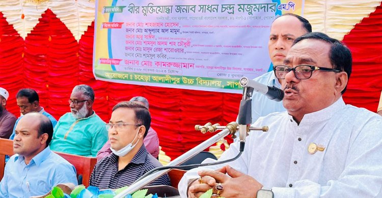 সন্ত্রাস-বিদেশিদের ওপর ভর করে ক্ষমতায় আসা যাবে না: খাদ্যমন্ত্রী