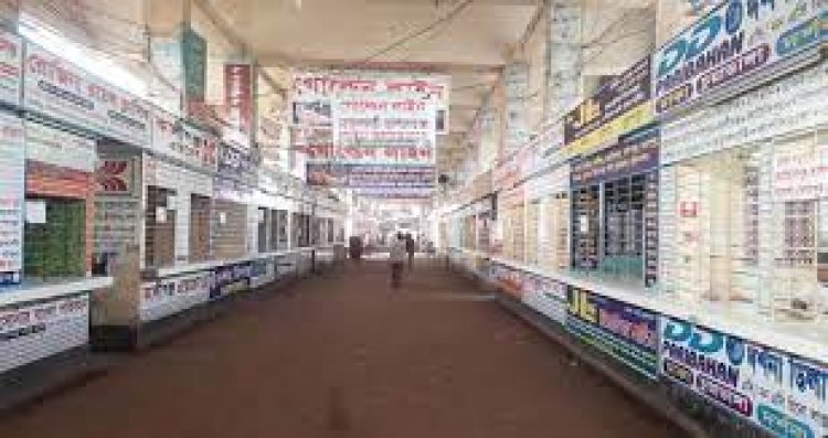 যাত্রী সংকটে ছাড়ছে না গাবতলীর বাস