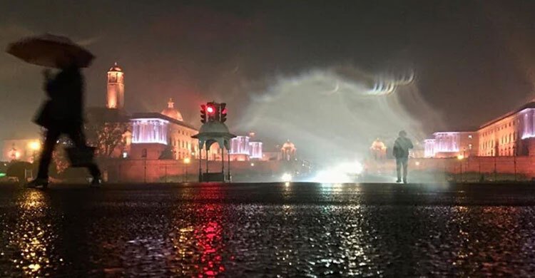 দিল্লিতে স্বস্তি ফিরলেও উদ্বেগ কলকাতায়