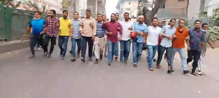 অবরোধ সমর্থনে স্বেচ্ছাসেবক দলের মিছিল