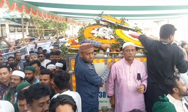 মায়া চৌধুরীর ছেলে দীপুর জানাজায় মানুষের ঢল