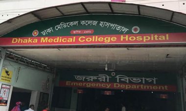 ডেমরায় বাস-মাইক্রোবাস সংঘর্ষে আহত ৫