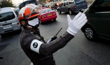  থাইল্যান্ডে গাছের সঙ্গে ডাবল ডেকার বাসের ধাক্কা, নিহত ১৪