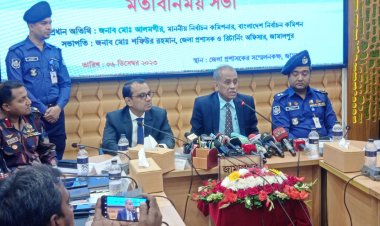 বিদেশিদের চাপ দেওয়ার অধিকার নেই : ইসি আলমগীর 