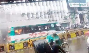 মতিঝিলে যাত্রীবাহী বাসে আগুন