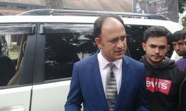 শোকজের উত্তর দিয়েছেন ব্যারিস্টার সুমন