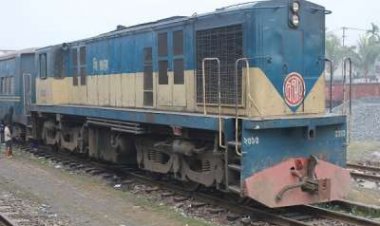 পাবনা-রাজশাহী ট্রেন চলাচল বন্ধ