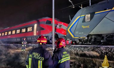  ইতালিতে ২ ট্রেনের মুখোমুখি সংঘর্ষ