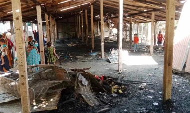 আগুনে পুড়ে গেল সরকারি আবাসন প্রকল্পের ১০ ঘর