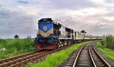 নরসিংদীতে ট্রেনে কাটা পড়া দুইজনের মরদেহ উদ্ধার